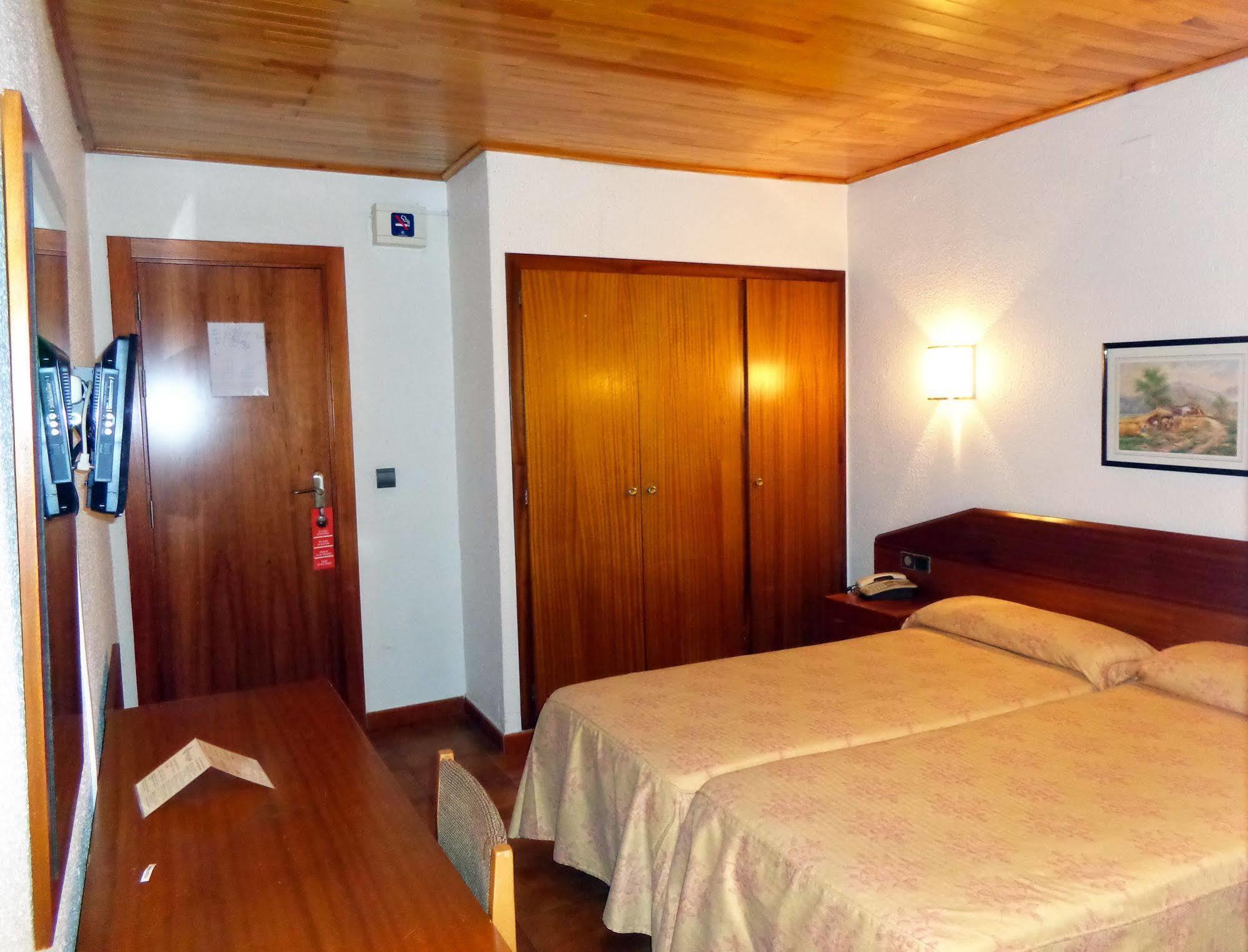 Hotel Festa Brava Андорра-ла-Велья Экстерьер фото